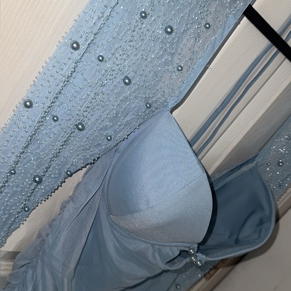 Oh Polly Embroidered Dress - Picture 4 of 7